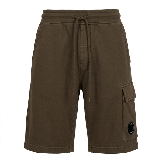 C.P. Company Gunmetal bermuda fehér háttéren